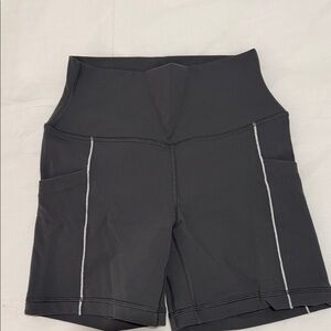 EXCELLENT CONDITION Aritzia Black Women's High-Waisted Shorts